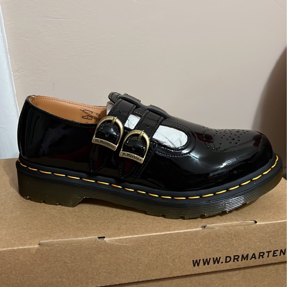 Dr. Martens Mary Jane